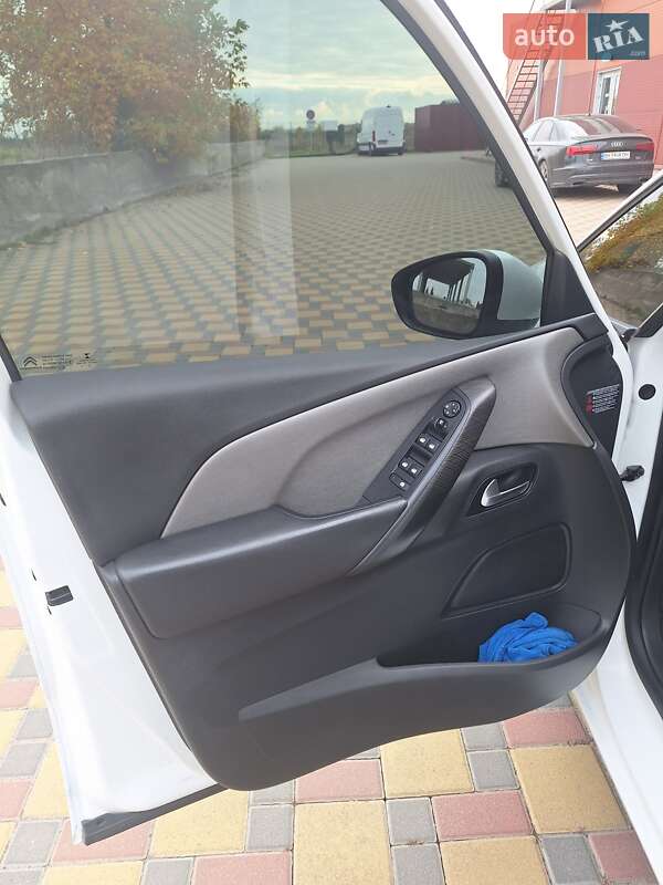 Микровэн Citroen C4 Picasso 2015 в Гайсине фото 15 Микровэн Citroen C4 Picasso 2015 в Гайсине