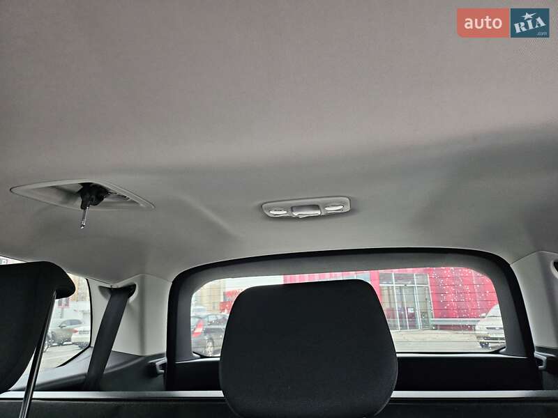 Мікровен Citroen C4 Picasso 2015 в Києві фото 26 Мікровен Citroen C4 Picasso 2015 в Києві