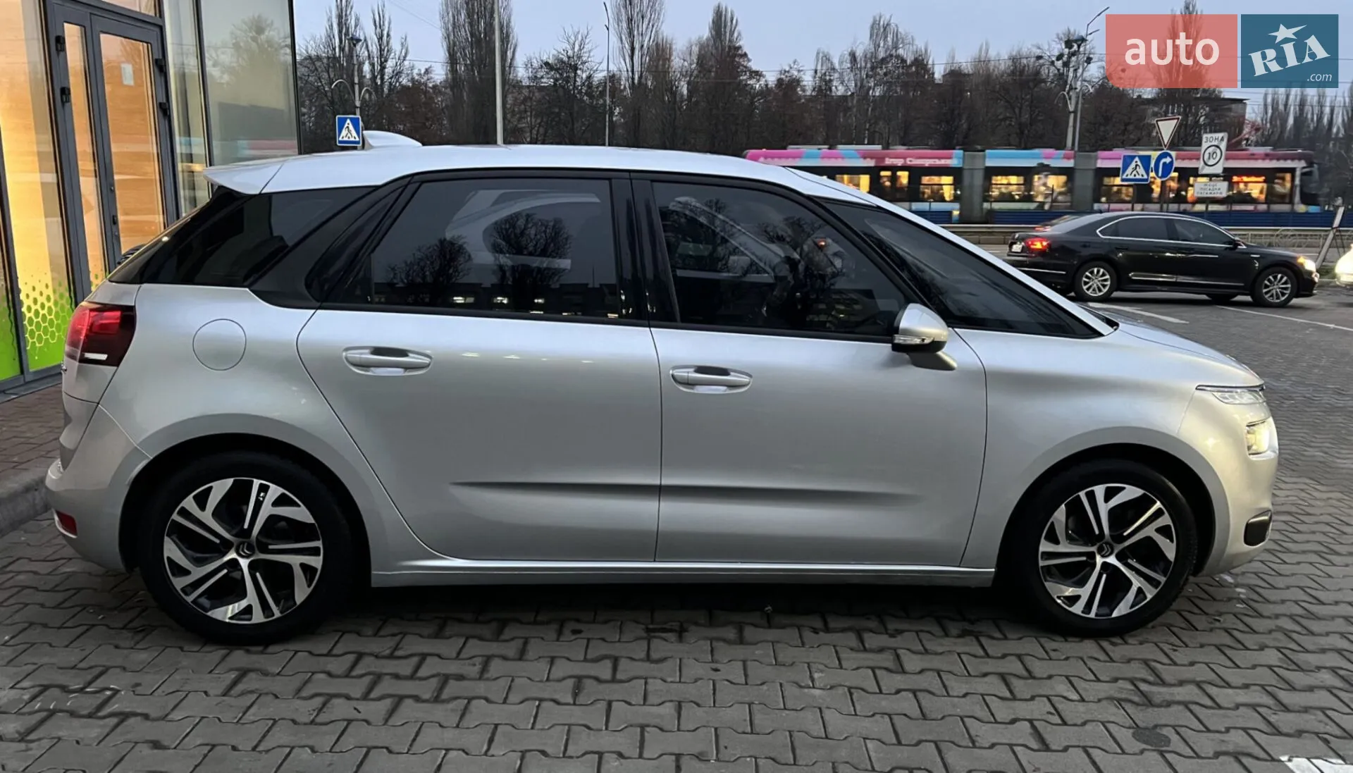 2013 Citroen C4 Picasso - мініатюра 26
