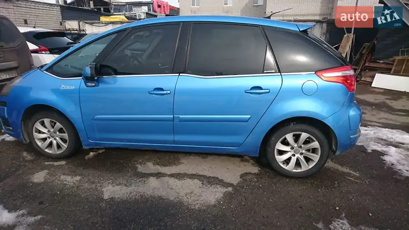 Citroen C4 Picasso 2011 VIN VF7UA9HR8BJ603589 фото оголошення 16 з 48