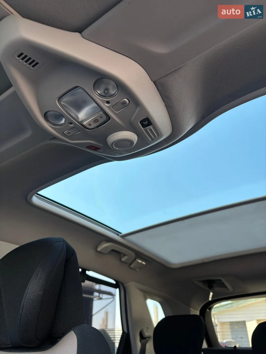 2013 Citroen C4 Picasso - мініатюра 18