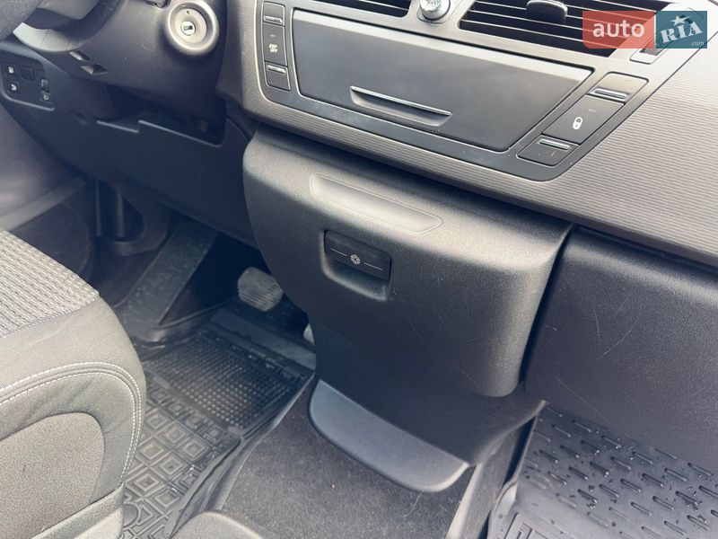 Минивэн Citroen C4 Picasso 2007 в Тернополе фото 37 Минивэн Citroen C4 Picasso 2007 в Тернополе