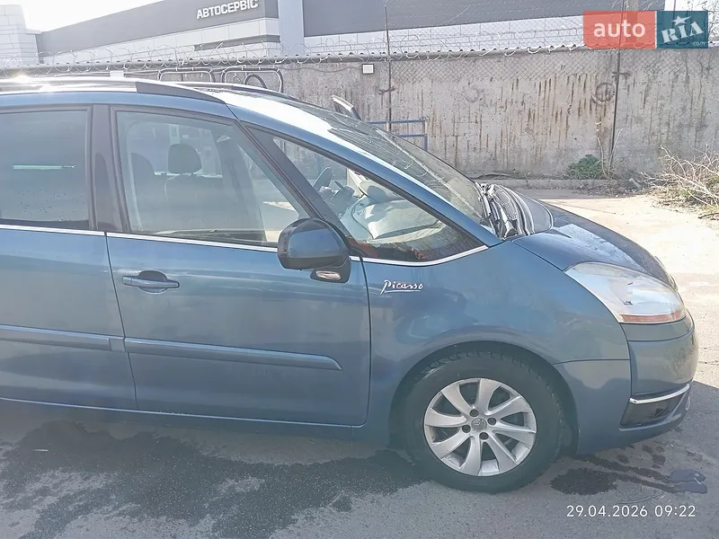 Citroen C4 Picasso 2009 VIN VF7UA5FXH9J324912 фото оголошення 4 з 49