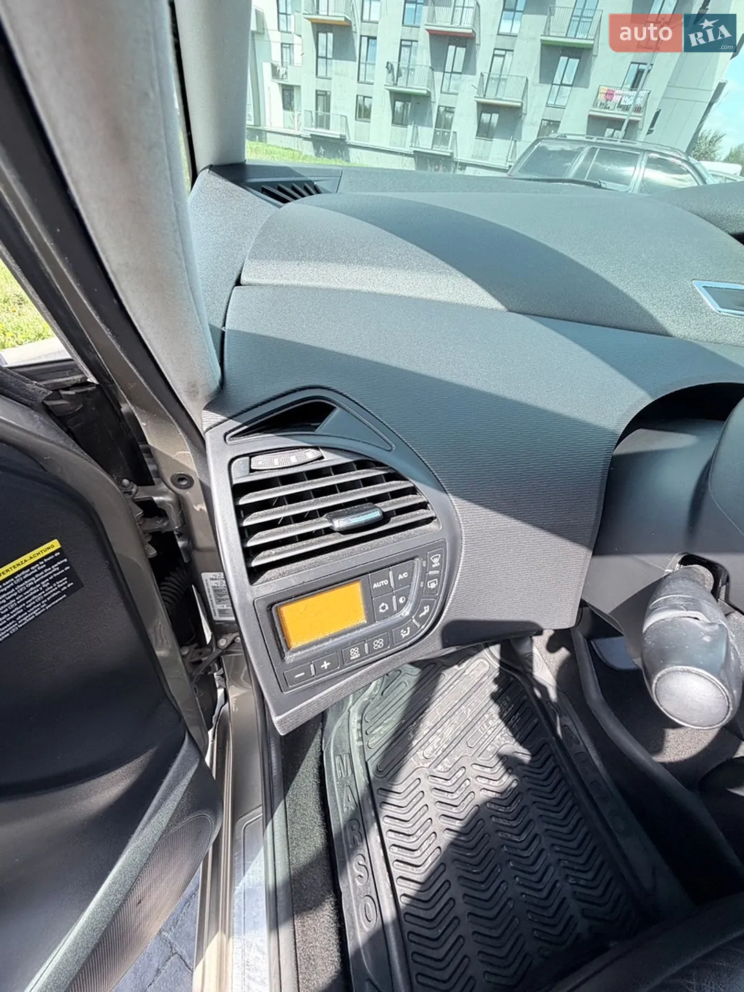 2010 Citroen C4 Picasso - мініатюра 14