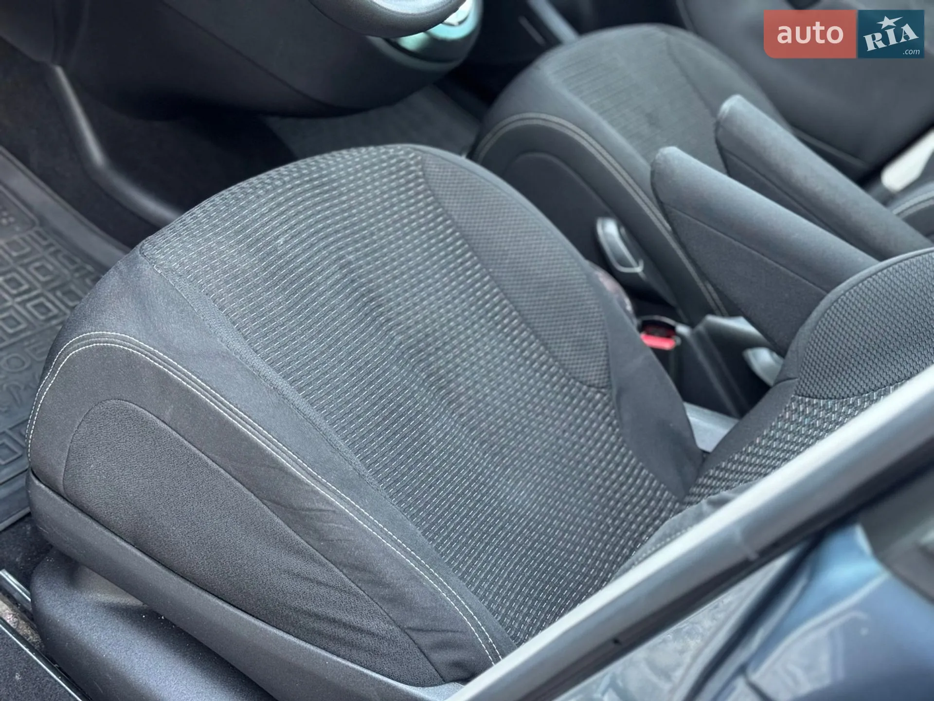 2010 Citroen C4 Picasso - мініатюра 35