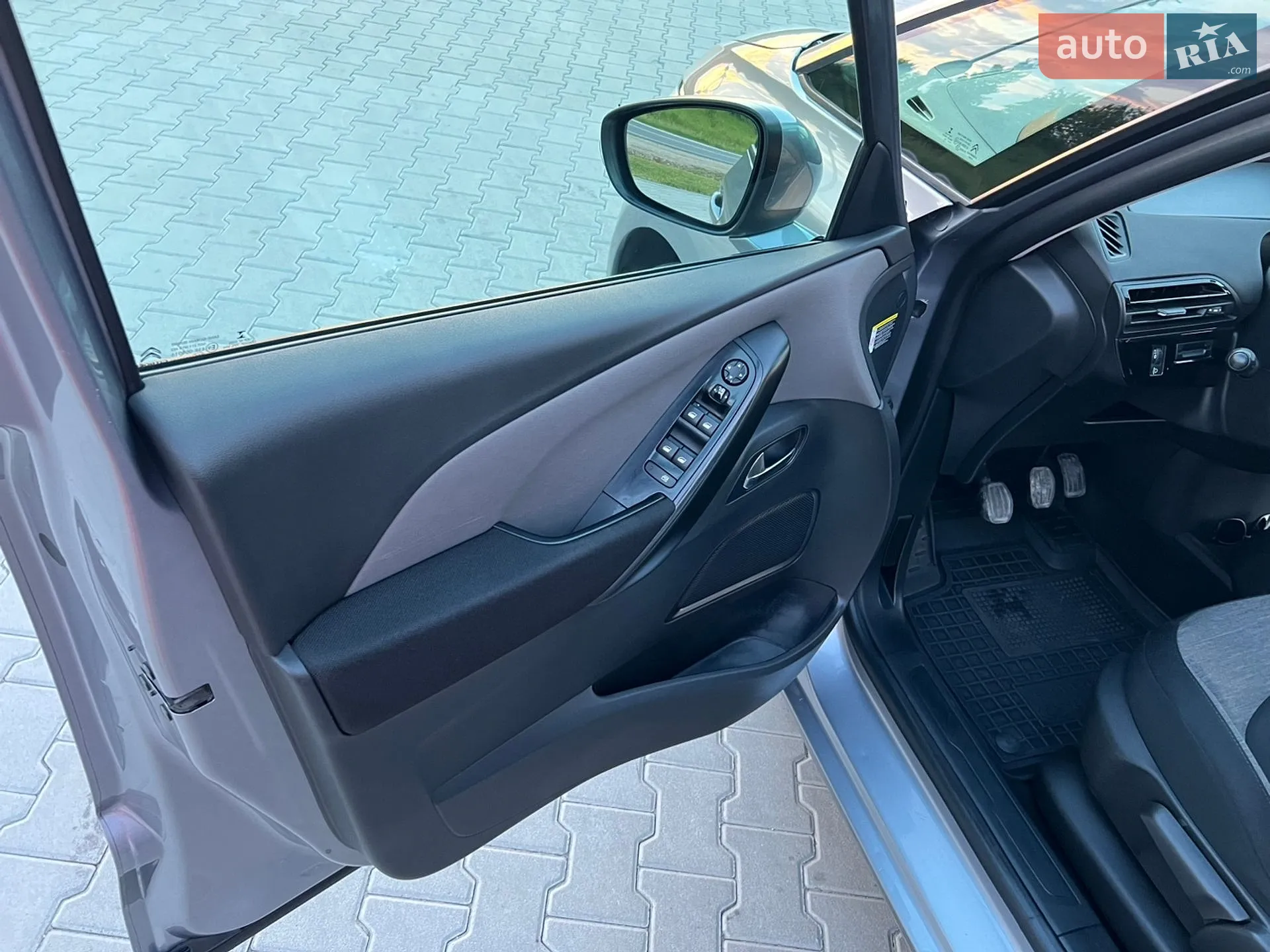 2016 Citroen C4 Picasso - мініатюра 19