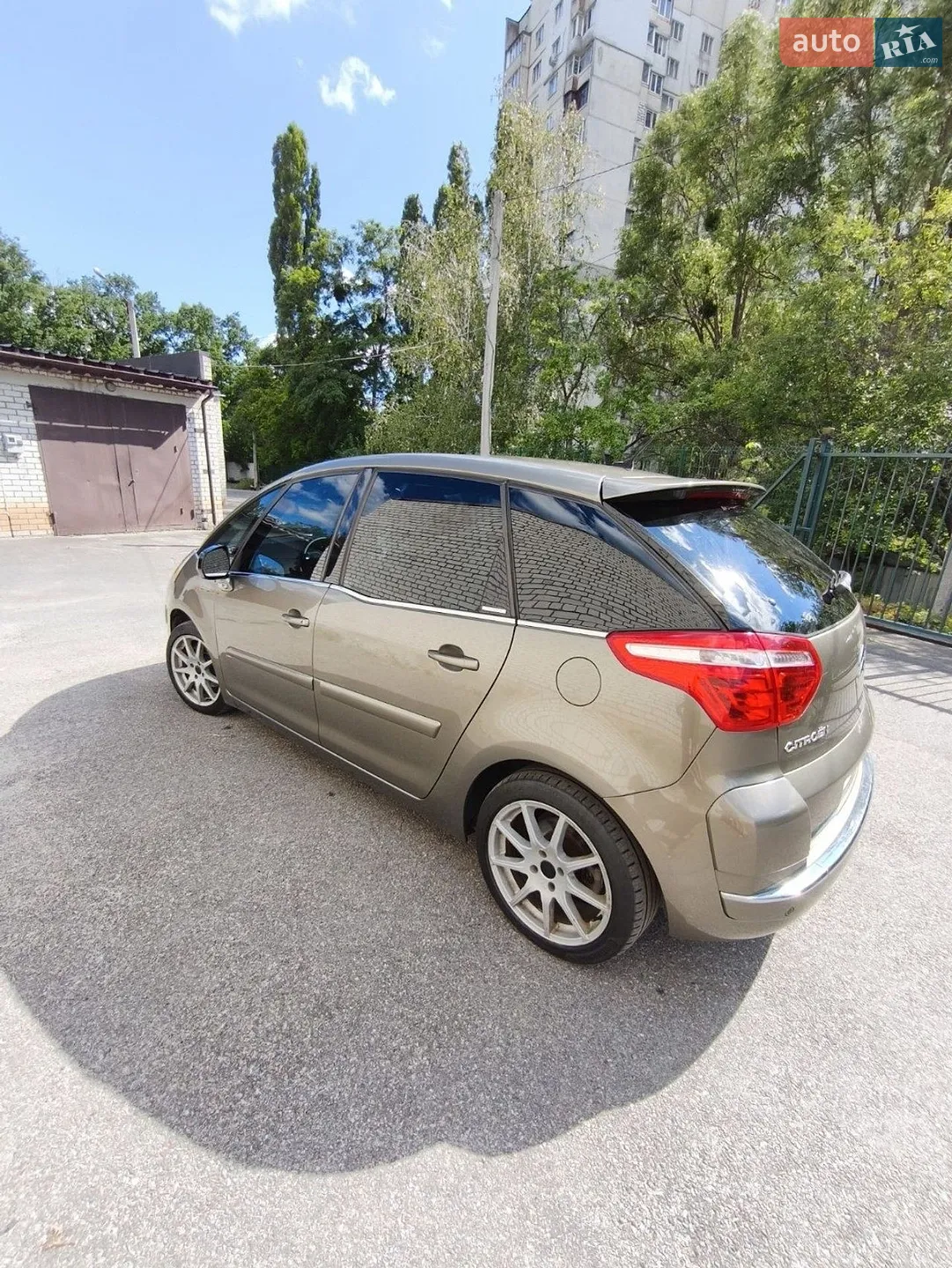 Citroen C4 Picasso 2010 VIN VF7UD9HZHAJ712451 фото оголошення 5 з 19