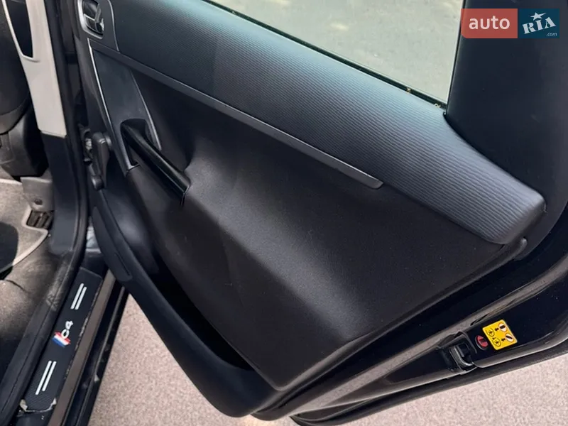 Citroen C4 Picasso 2009 VIN VF7UD9HZH9J025463 фото оголошення 14 з 48