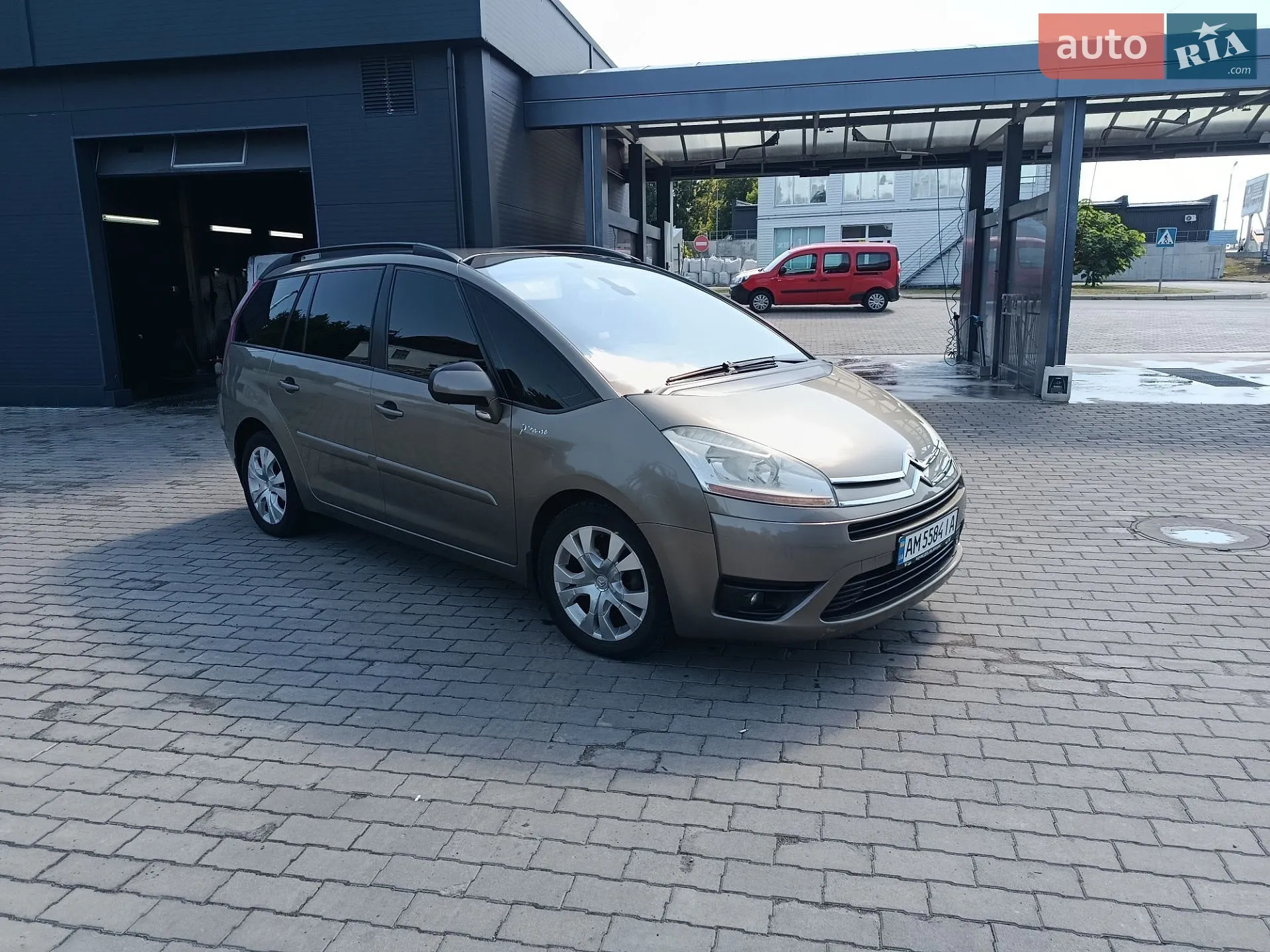 Citroen C4 Picasso 2011 VIN VF7UD5FV8BJ684122 фото оголошення 12 з 20