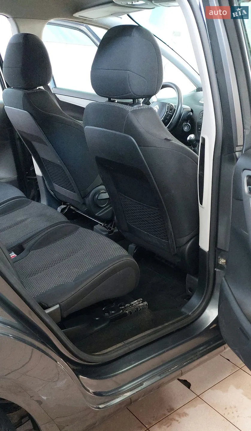 2013 Citroen C4 Picasso - мініатюра 41