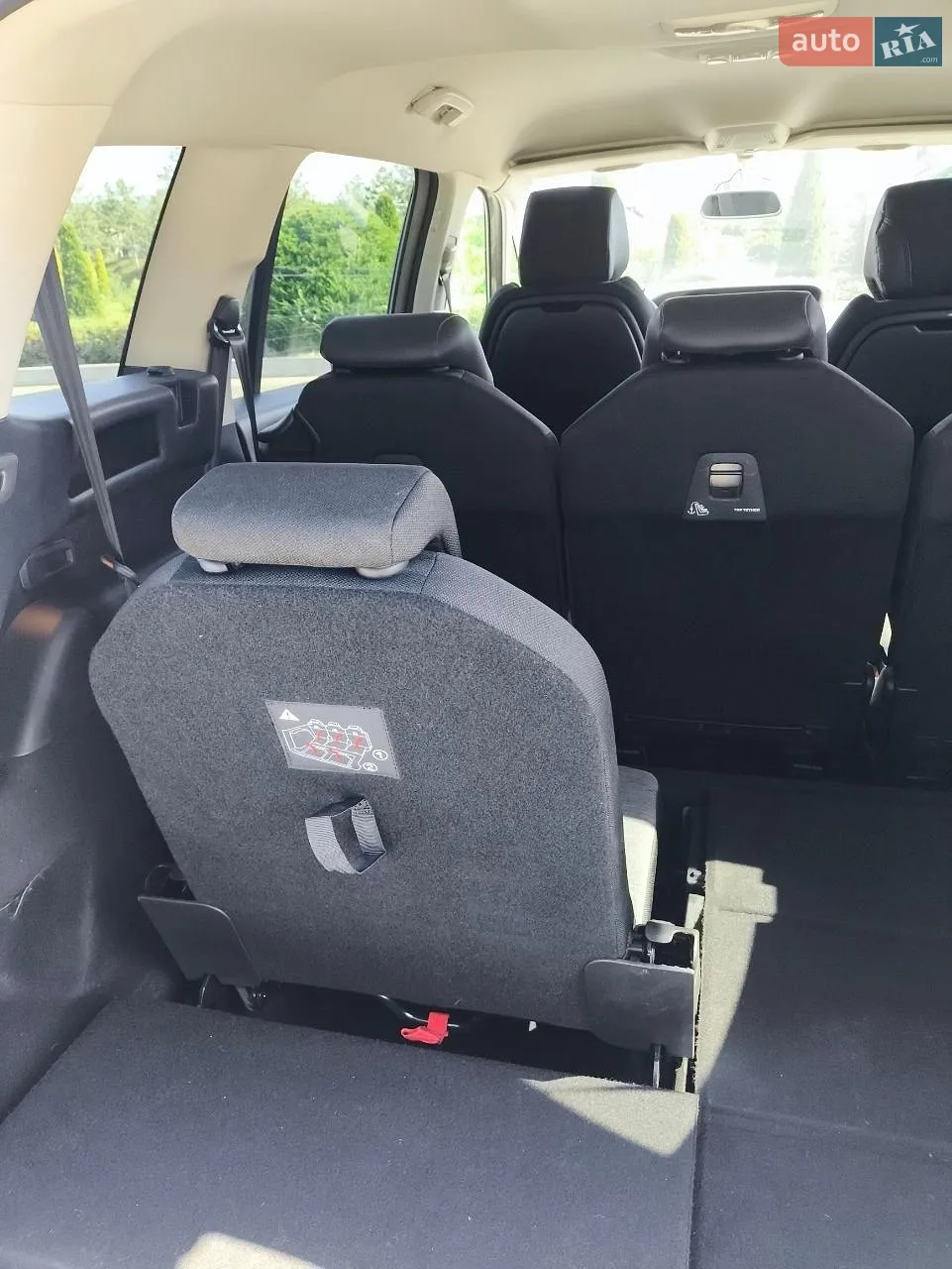2017 Citroen C4 Picasso - мініатюра 21