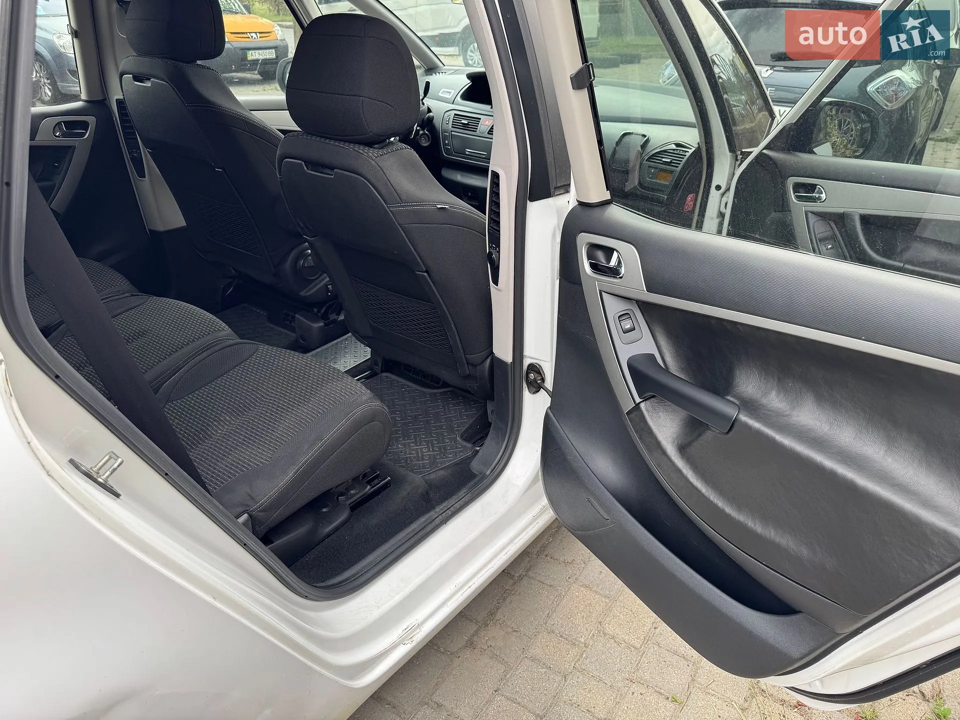 2011 Citroen C4 Picasso - мініатюра 13