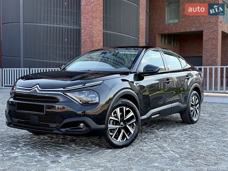 Citroen C4 X 2023