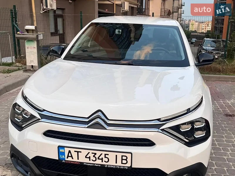 Citroen C4 X 2023