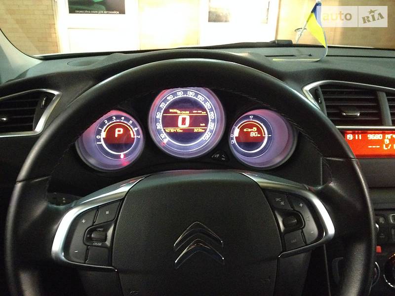 Citroen C4 2012 года