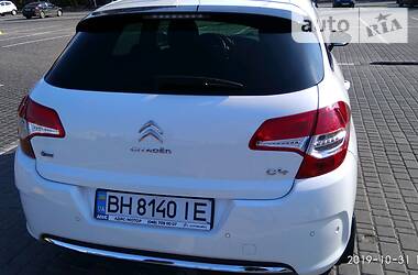 Седан Citroen C4 2012 в 