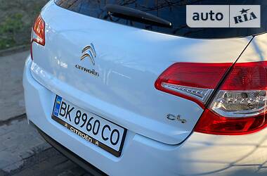 Хетчбек Citroen C4 2012 в 