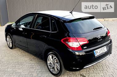 Хетчбек Citroen C4 2011 в 