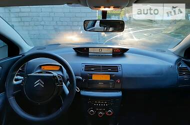 Хэтчбек Citroen C4 2006 в Покровске