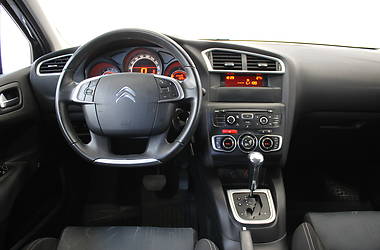Хетчбек Citroen C4 2012 в 