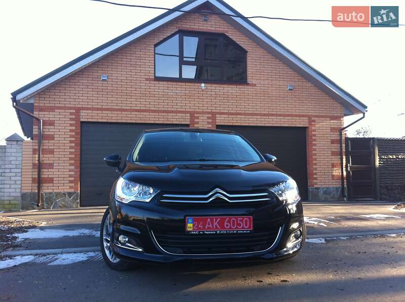 Хэтчбек Citroen C4 2014 в Харькове