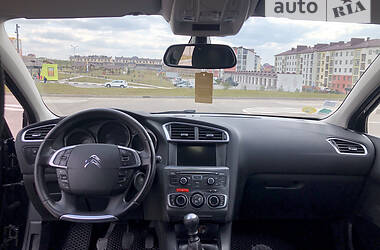 Хэтчбек Citroen C4 2014 в Ровно