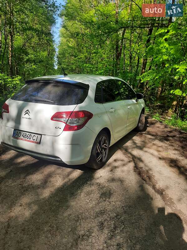 Хэтчбек Citroen C4 2013 в Мукачево