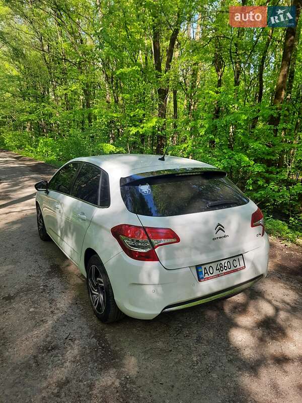 Хэтчбек Citroen C4 2013 в Мукачево