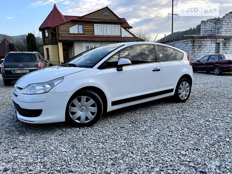 Отзыв об Citroen C4 Купе 2008 года