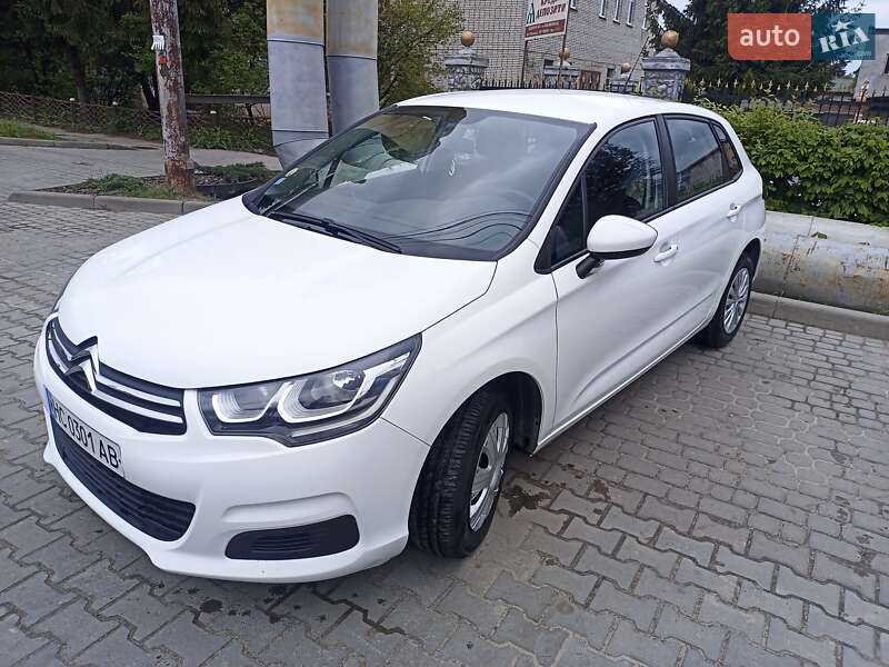 Хэтчбек Citroen C4 2017 в Львове