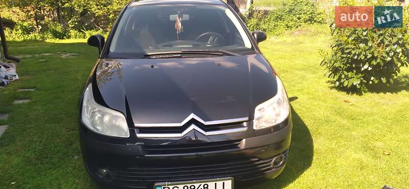 Хетчбек Citroen C4 2008 в Комарному