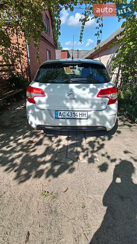 Хетчбек Citroen C4 2011 в Камені-Каширському