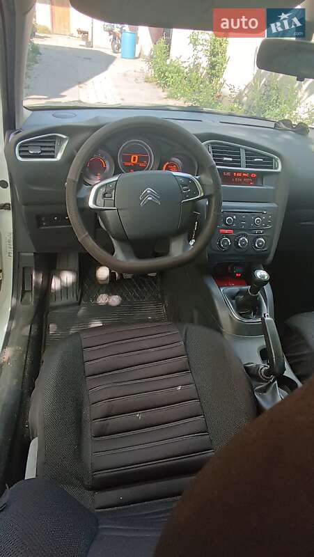 Хетчбек Citroen C4 2011 в Камені-Каширському