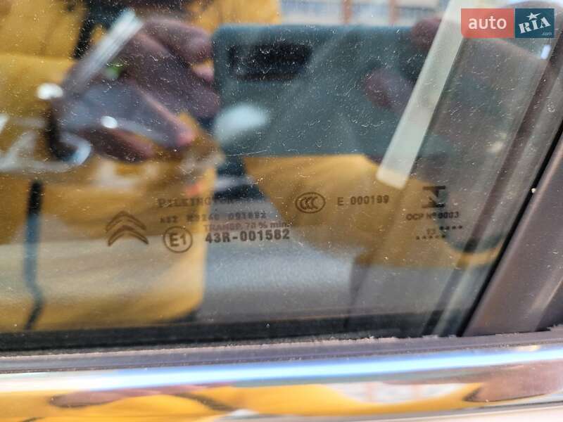 Хетчбек Citroen C4 2013 в Києві