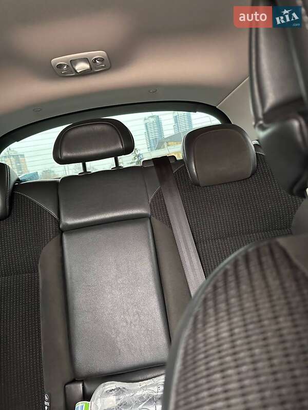 Хэтчбек Citroen C4 2016 в Киеве