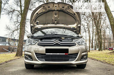 Хэтчбек Citroen C4 2015 в Киеве