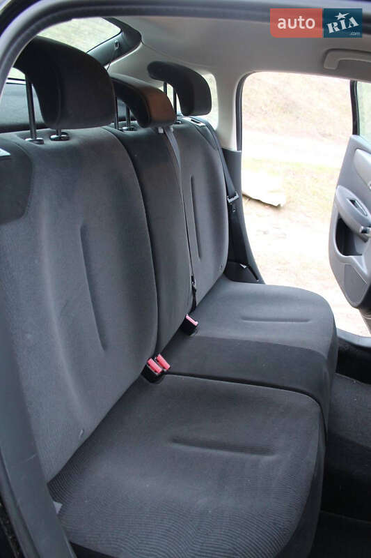 Хетчбек Citroen C4 2010 в Вінниці фото 2 Хетчбек Citroen C4 2010 в Вінниці