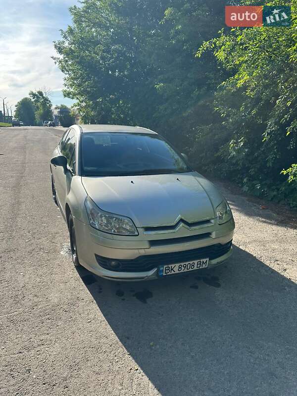 Купе Citroen C4 2008 в Ровно