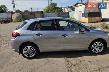Хэтчбек Citroen C4 2015 в 
