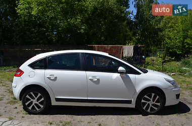 Хэтчбек Citroen C4 2010 в 