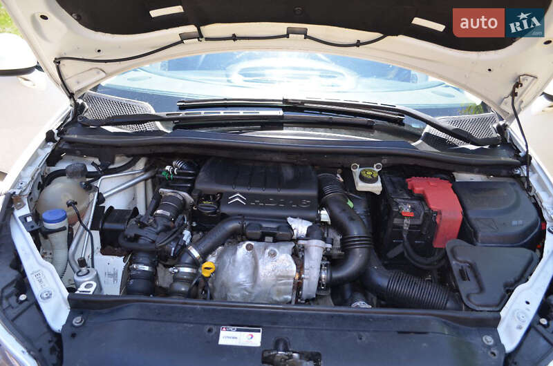 Хетчбек Citroen C4 2010 в Славуті