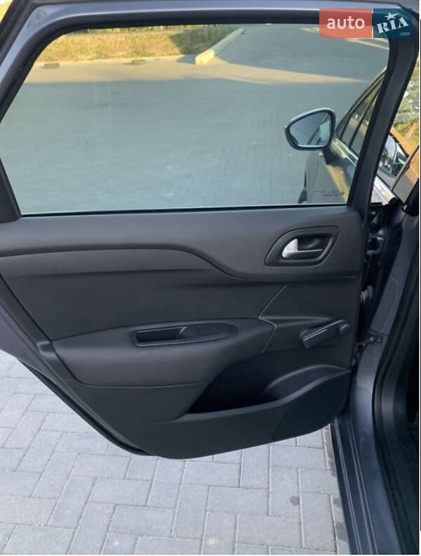 Хэтчбек Citroen C4 2011 в Ивано-Франковске фото 21 Хэтчбек Citroen C4 2011 в Ивано-Франковске