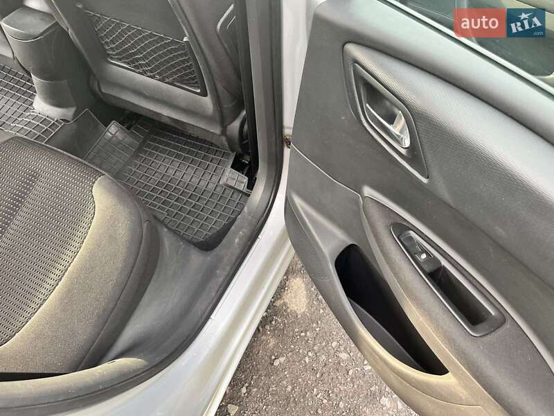 Хэтчбек Citroen C4 2010 в Звенигородке фото 7 Хэтчбек Citroen C4 2010 в Звенигородке