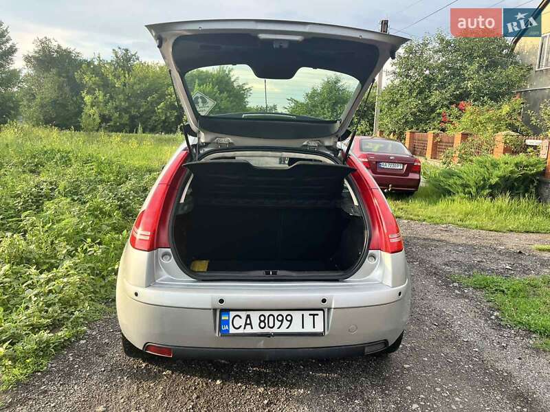 Хэтчбек Citroen C4 2010 в Звенигородке фото 12 Хэтчбек Citroen C4 2010 в Звенигородке