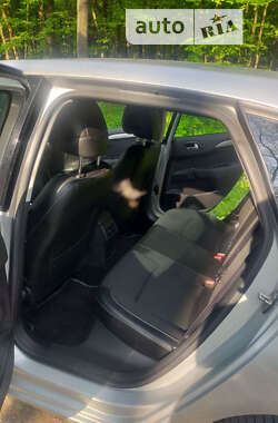 Хэтчбек Citroen C4 2012 в 