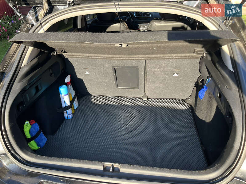 Хэтчбек Citroen C4 2013 в Демидовке