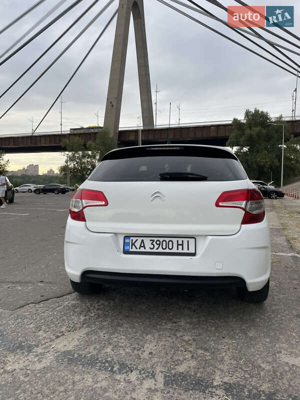 Хэтчбек Citroen C4 2012 в Киеве фото 5 Хэтчбек Citroen C4 2012 в Киеве