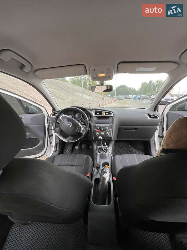 Хэтчбек Citroen C4 2012 в Киеве фото 14 Хэтчбек Citroen C4 2012 в Киеве