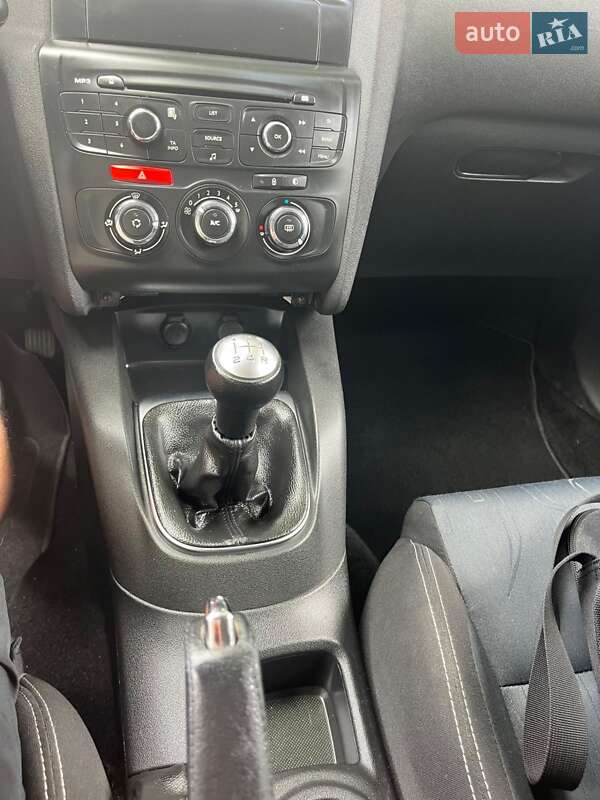 Хэтчбек Citroen C4 2013 в Днепре фото 19 Хэтчбек Citroen C4 2013 в Днепре