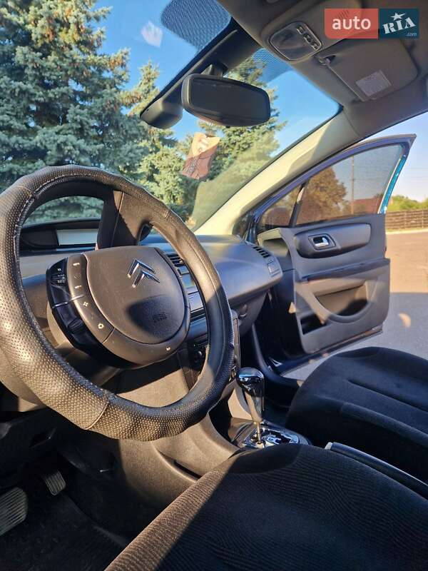 Хэтчбек Citroen C4 2009 в Барышевке